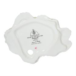 Fourteen Royal Doulton figures, including Deborah, Janette, Jessica, Top of the Hill etc 