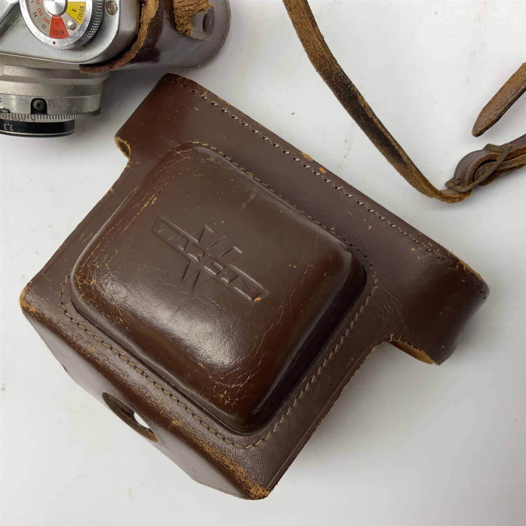 Wirgin Edixa camera body with 'Enna Werk Munchen Ennagon 1:2.8/45' lens, together with Greenkat telescope etc