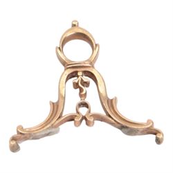 19th century 9ct gold agate triple swivel seal fob, each side engraved with armorial shield, head in profile and seascape, within a scroll mount, approximately H4.5cm

By family descent from the Chichesters of Arlington Court, Devon; from the collection of Andrew Chichester Everitt.