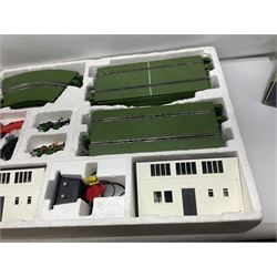 Scalextric - Newmarket racing set including track, two slot horses, two controllers, power unit/cables, accessories and instructions; boxed
