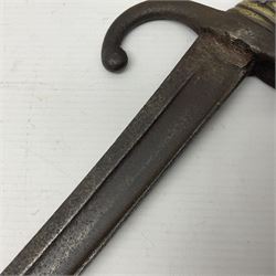 WWI Remington Pattern 1913 bayonet, the 43cm fullered blade with various marks to the ricasso including date code 11 16; in leather covered scabbard with various stamps including JWB 17 L58cm overall; and a French Model 1866 sabre bayonet (no scabbard)