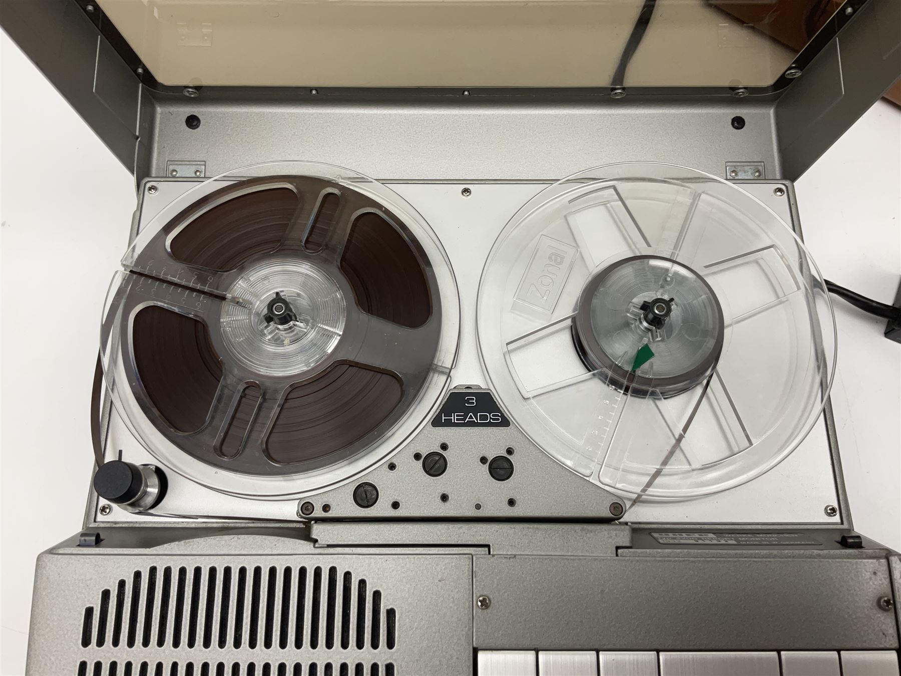 Uher 4200 Report Monitor professional tape recorder, complete with instructions and leather carry case