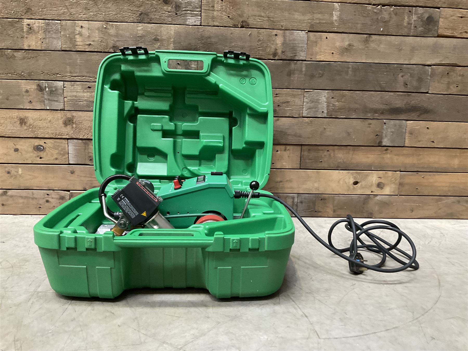 Leister Unifloor E 240V 2300W Hot air welder / floor or fabric welding machine, cased in excellent condition