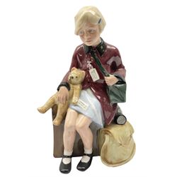 Royal Doulton The Girl Evacuee figure, modelled by Adrian Hughes, HN3203, limited edition no 2350/9500, H20cm