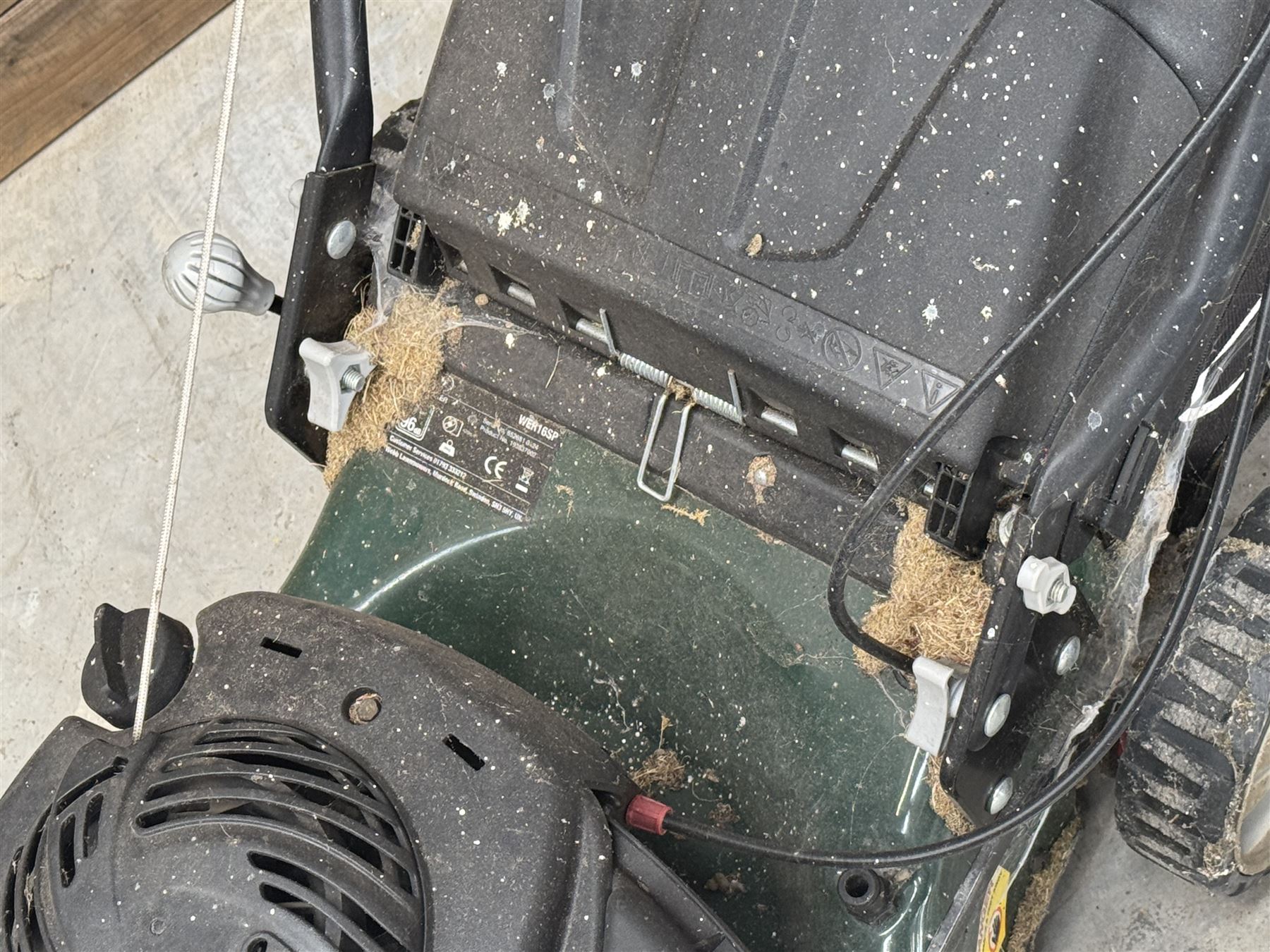 Webb petrol lawnmower, with Briggs & Stratton 450E engine