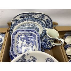 Large collection of blue and white ceramics, to include Spode Italian pattern with blue mark, Wood and Sons Yuan, pickle dish, Delft style etc, dinner plates, tea wares, bowls etc in six boxes