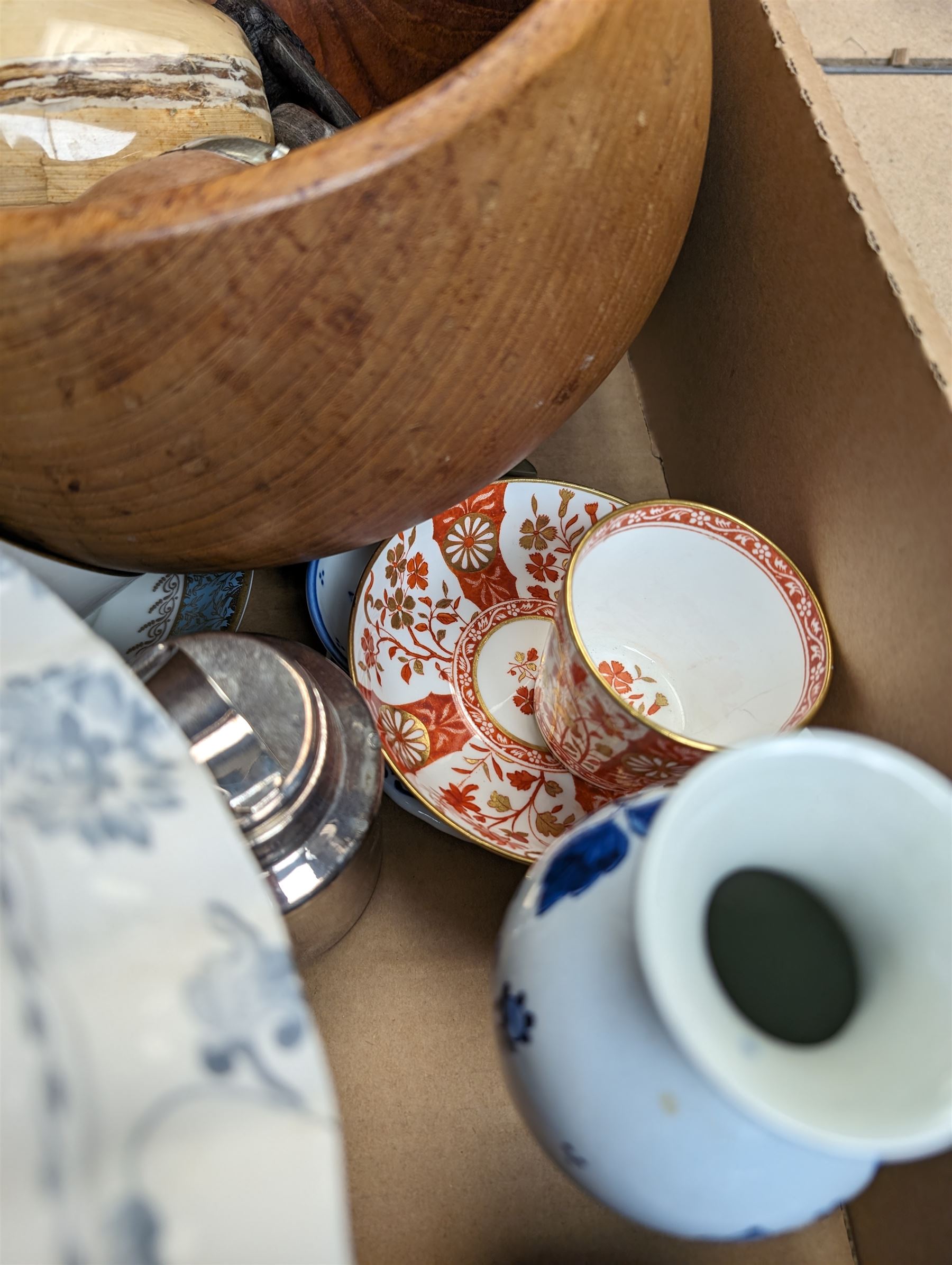 Spode Grey Colonel pattern soup tureen, together with Spode and Royal Albert plates, Minton coffee cup and saucer, Aynsley teacup and saucer, and other ceramics and collectables, in two boxes