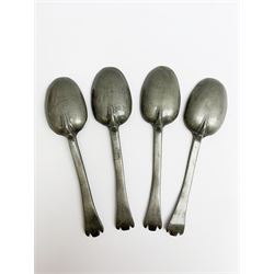 Four late 17th/early 18th century petwer/latten spoons, with trifid terminals and rat tail bowls, L18cm