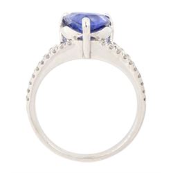 18ct white gold Ceylon sapphire and diamond ring, single pear cut sapphire of approx 2.50 carat, with split round brilliant cut diamond shoulders, stamped 750, total diamond weight 0.33 carat