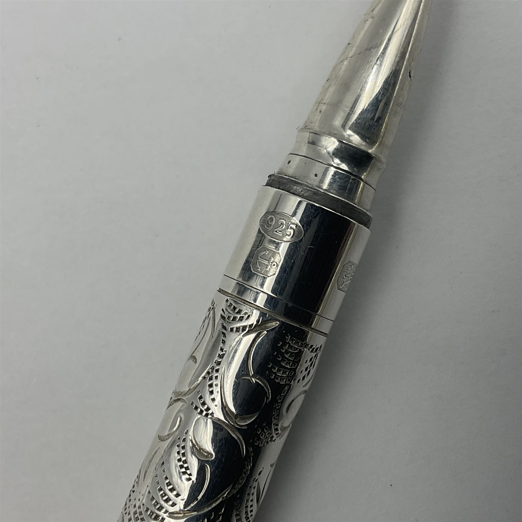 Silver Yard-o-Led Viceroy ballpoint pen, the foliate engraved barrel and cap hallmarked Birmingham 2004 and stamped 925, L11cm