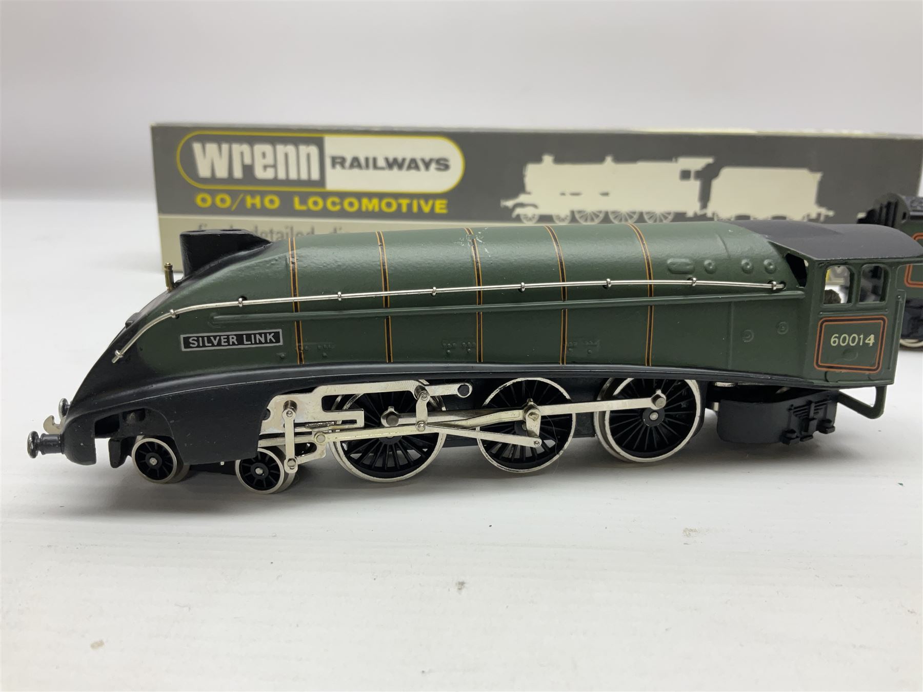 Wrenn '00' gauge - Class A4 4-6-2 locomotive 'Silver Link' No.60014 in BR Green; boxed with instructions.