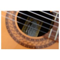Santos Martinez SM100 classical guitar, with solid spruce top and mahogany neck, restrung with new strings, L97cm