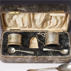 Set of six Thai sterling silver teaspoons, with engraved stems, silver bladed fish serving fork with mother of pearl handle London 1929, silver salt with matching mustard pot and five small spoons, preserve spoon etc