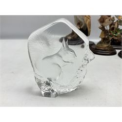 Quantity of Country Artists figures, comprising Woodland Visitors G800, Otter Family CA 552, Barn Owl CA 431, Wren CA 81, Mouse and Acorn CA784, Kingfisher - Broadway CA422, Early Days - Barn Owlets CA 720, together with two Border Fine Arts figures comprising Woodcock by James Harvey, 1985 and First Outing, Many with original boxes (9)