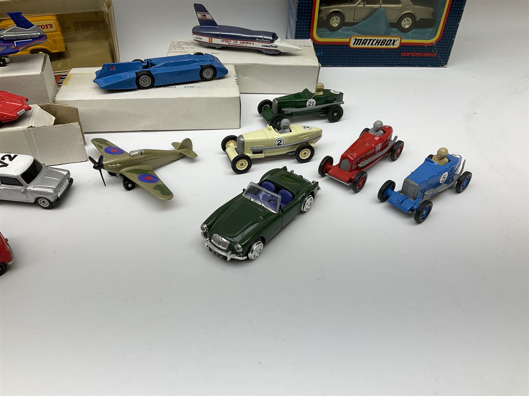 Various makers fourteen boxed and thirteen unboxed modern diecast