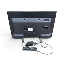 Sony 32'' KDL-32WE613 television with remote