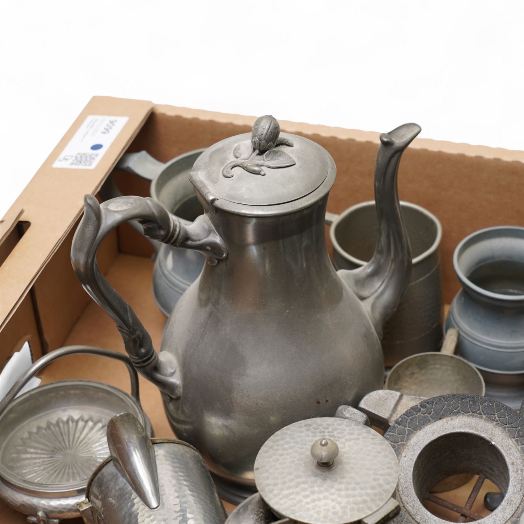 Argent and other hammered pewter, pewter measures etc