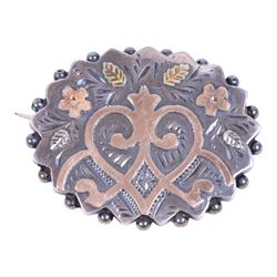 9ct gold jewellery glazed photograph pendant, hallmarked, together with silver miniature scent bottle, brooch and pendant