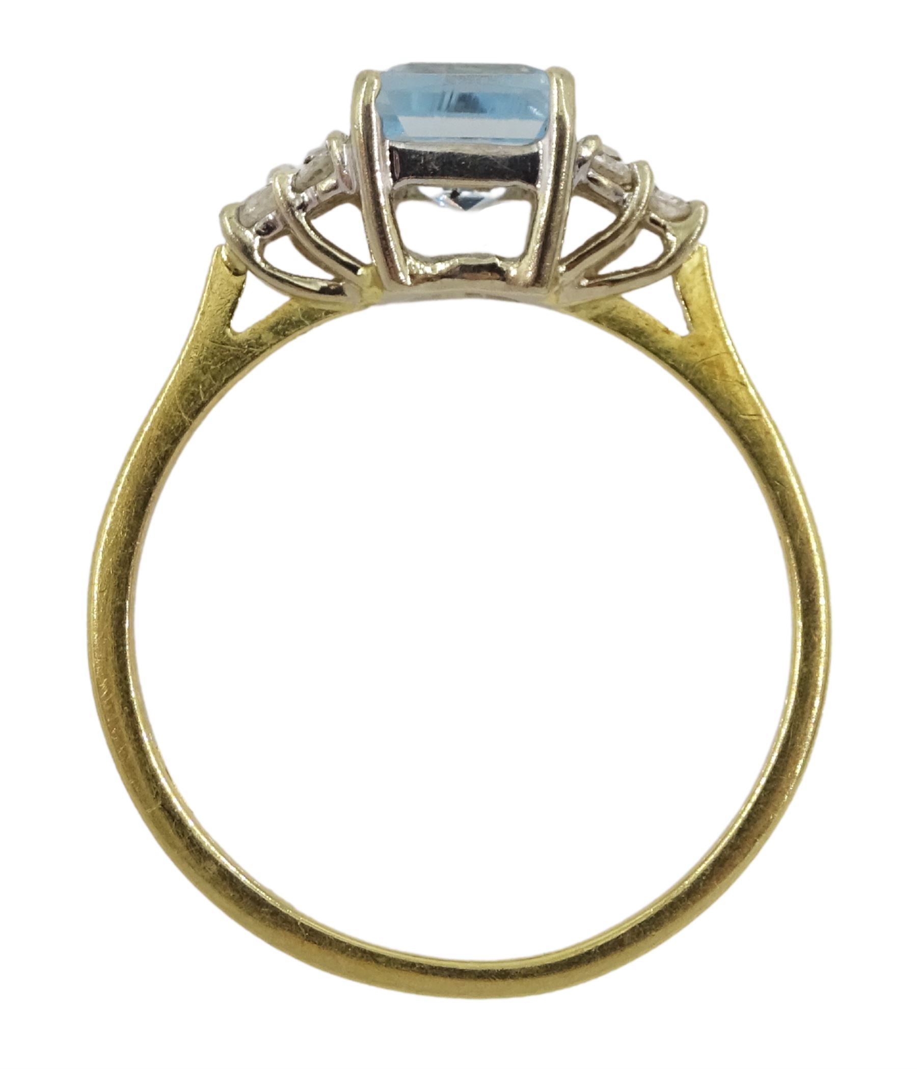18ct gold princess cut aquamarine and six stone diamond ring, hallmarked