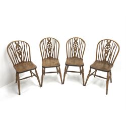 Set four elm wheel back country kitchen dining chairs 