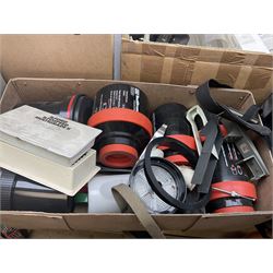 Photo developing equipment, Including Jobo testdrum 2820, Jobo process timer, Swing shift bellows, chemical measures, etc, five boxes  