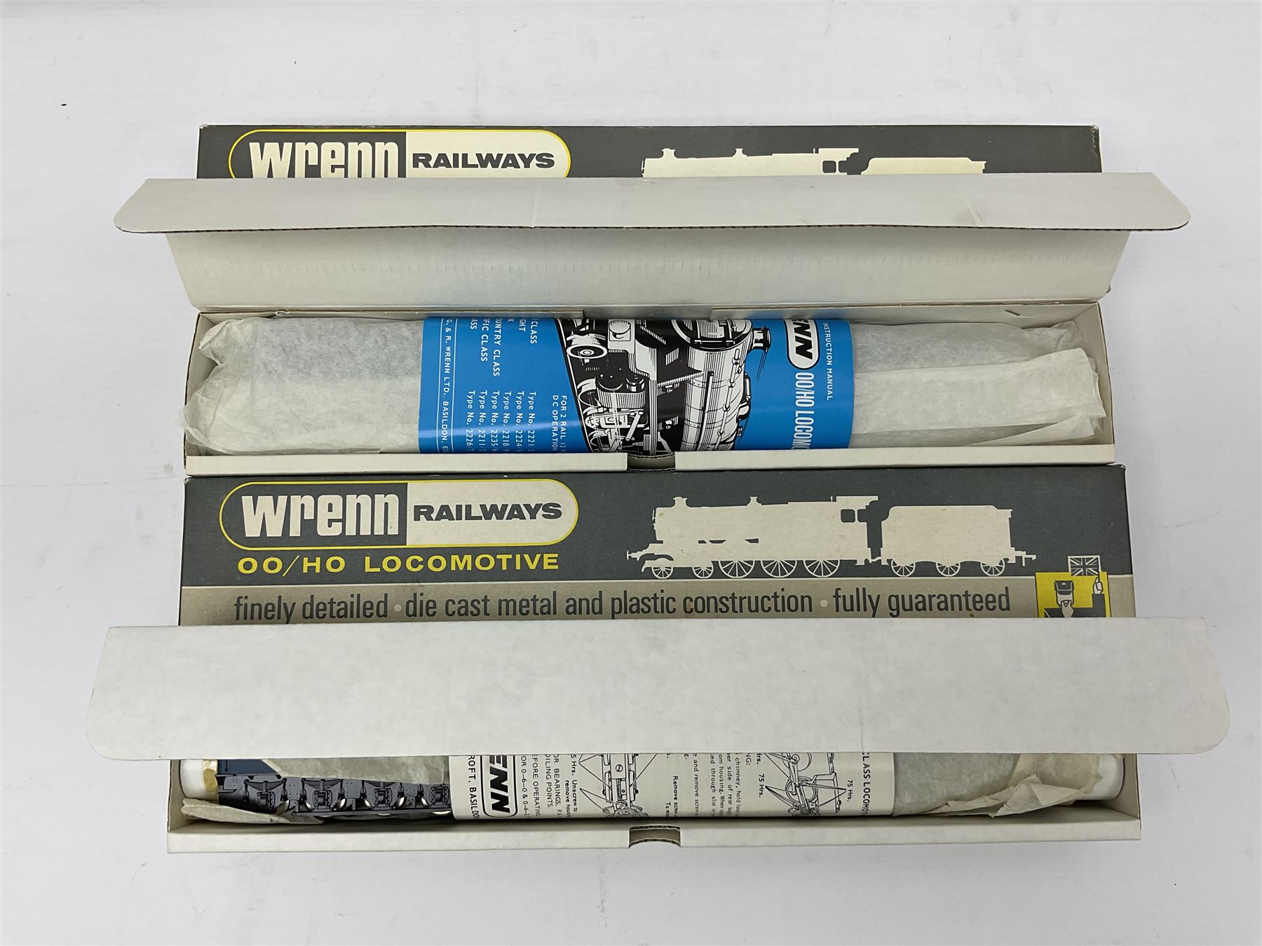 Wrenn '00' gauge - two Class A4 4-6-2 locomotives in LNER Garter Blue - 'Mallard' No.4468; and 'Sir Nigel Gresley' No.7; both boxed with instructions (2)