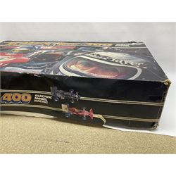 Scalextric - Scalextric 400 C587 set with March Ford 721 and JPS Formula One cars; Calibra Cup set with Motorsport Calibra and Old Spice Calibra; C8040 Track Extension Pack, Hump Back Bridge part-set and unassociated SuperSlot 1:32 scale die-cast Williams-Toyota FW29 unassembled car in four blister packs 