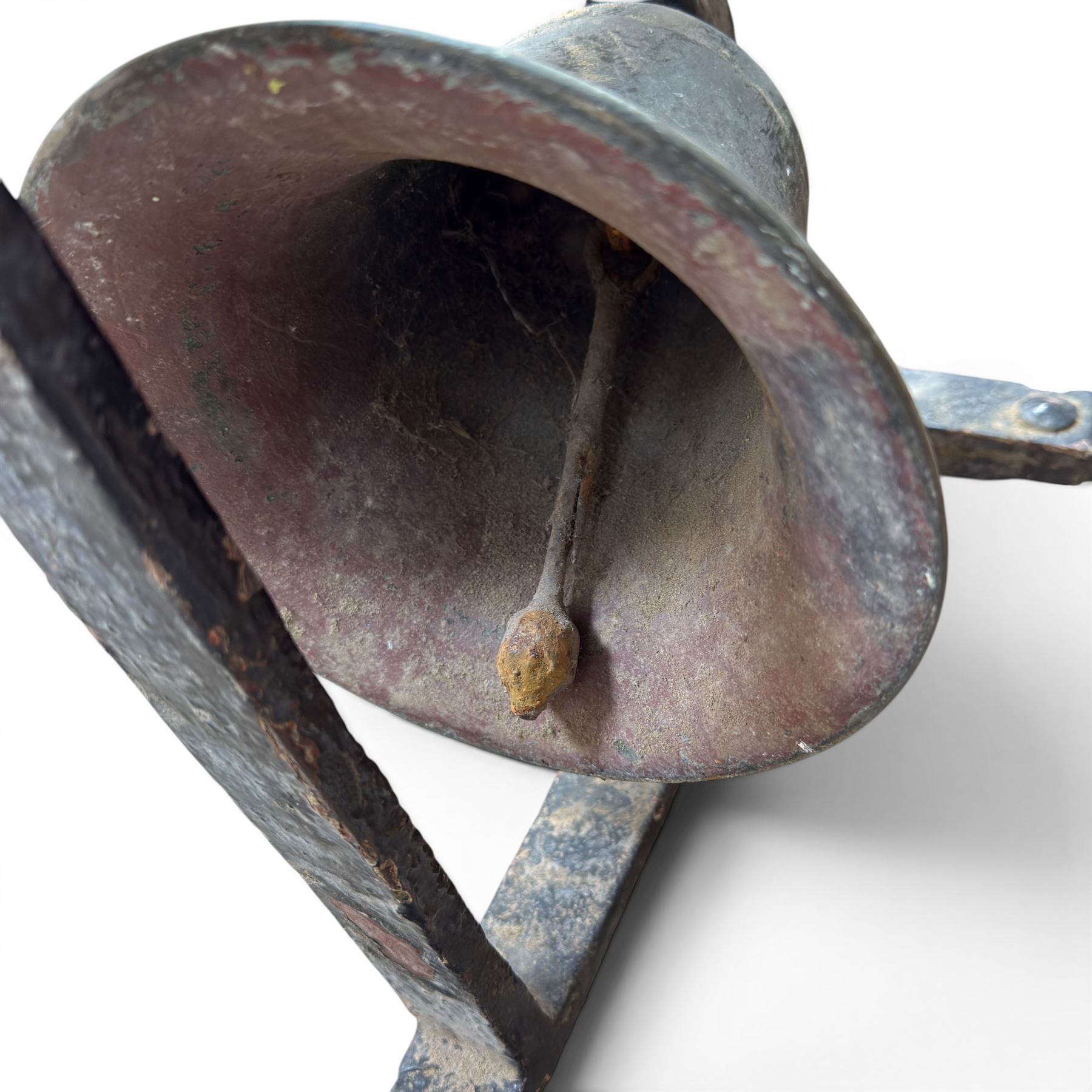 19th century cast iron outdoor bell bracket with bronze bell, lever action, finished in black paint