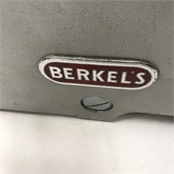  Vintage Berkels meat slice  