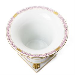 Herend vase painted in the 'Chinese Bouquet' pattern, printed marks to base, H19cm