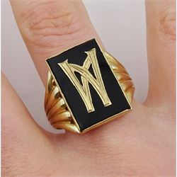 9ct gold black onyx signet ring with applied gold initial, hallmarked