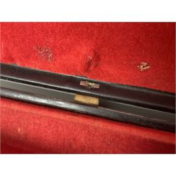 Browning black plastic shotgun case to accommodate 76.2cm (30