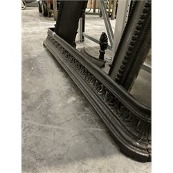 Cast iron fireplace insert and cast iron fender - THIS LOT IS TO BE COLLECTED BY APPOINTMENT FROM DUGGLEBY STORAGE, GREAT HILL, EASTFIELD, SCARBOROUGH, YO11 3TX