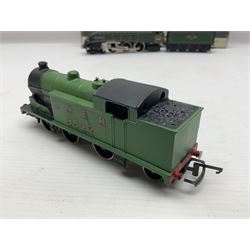Wrenn '00' gauge - two Class N2 0-6-2 tank locomotives - No..9522 in LNER Light Green in original box with instructions; and No.69550 in BR Lined Black in associated Wrenn box with instructions; together with Tri-ang Wrenn '00' gauge Class A4 4-6-2 locomotive 'Mallard' No.60022; boxed (3)