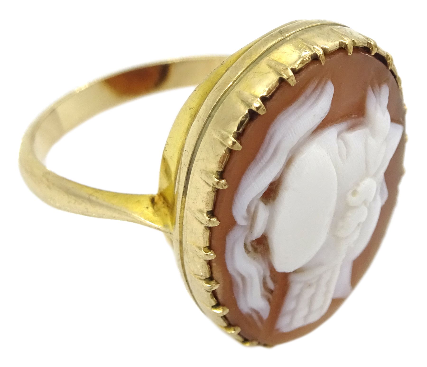 Victorian gold cameo ring depicting the goddess Minerva, stamped 9ct 