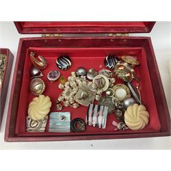 Quantity of costume jewellery to include watches, necklaces, earrings etc