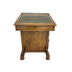 Victorian walnut davenport desk, raised compartment over sloped hinged top with green leather inset, fitted with small drawer over four drawers and opposing false drawers, on compressed bun feet