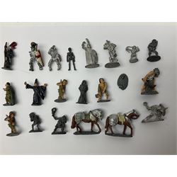 Citadel Miniatures; Games Workshop Dungeon Adventurers starter set in original box, with further associated miniatures 