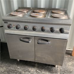 Lincat single phase six ring convection oven - THIS LOT IS TO BE COLLECTED BY APPOINTMENT FROM DUGGLEBY STORAGE, GREAT HILL, EASTFIELD, SCARBOROUGH, YO11 3TX