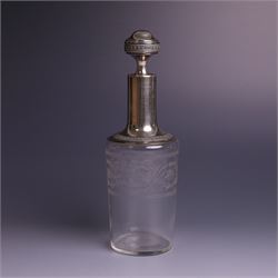 French silver mounted glass decanter and shot glass set, the decanter with silver covered stopper, removable silver collar, and etched decoration to glass body, the six silver mounted glasses each with etched decoration, silver stamped with Minerva's head, decanter H 21cm