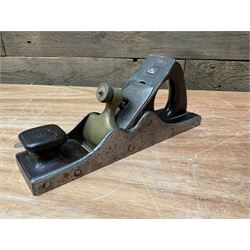 11” rosewood infill plane with brass cap and steed blade - THIS LOT IS TO BE COLLECTED BY APPOINTMENT FROM DUGGLEBY STORAGE, GREAT HILL, EASTFIELD, SCARBOROUGH, YO11 3TX