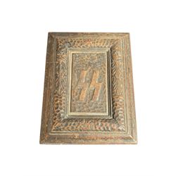 German Third Reich SS oak Mein Kampf presentation box, the lid carved with a raised oakleaf border and recessed centre bearing SS Sigrunen, H7cm