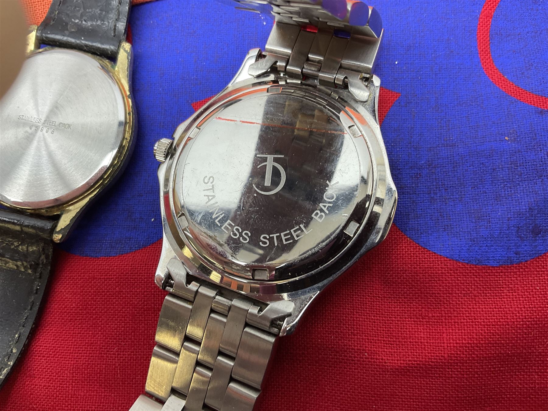 9ct gold agate brooch, gold ring, silver brooch, silver marcasite ladies manual wind wristwatch, collection of costume jewellery and a Smiths Timecal Noddy alarm clock etc 