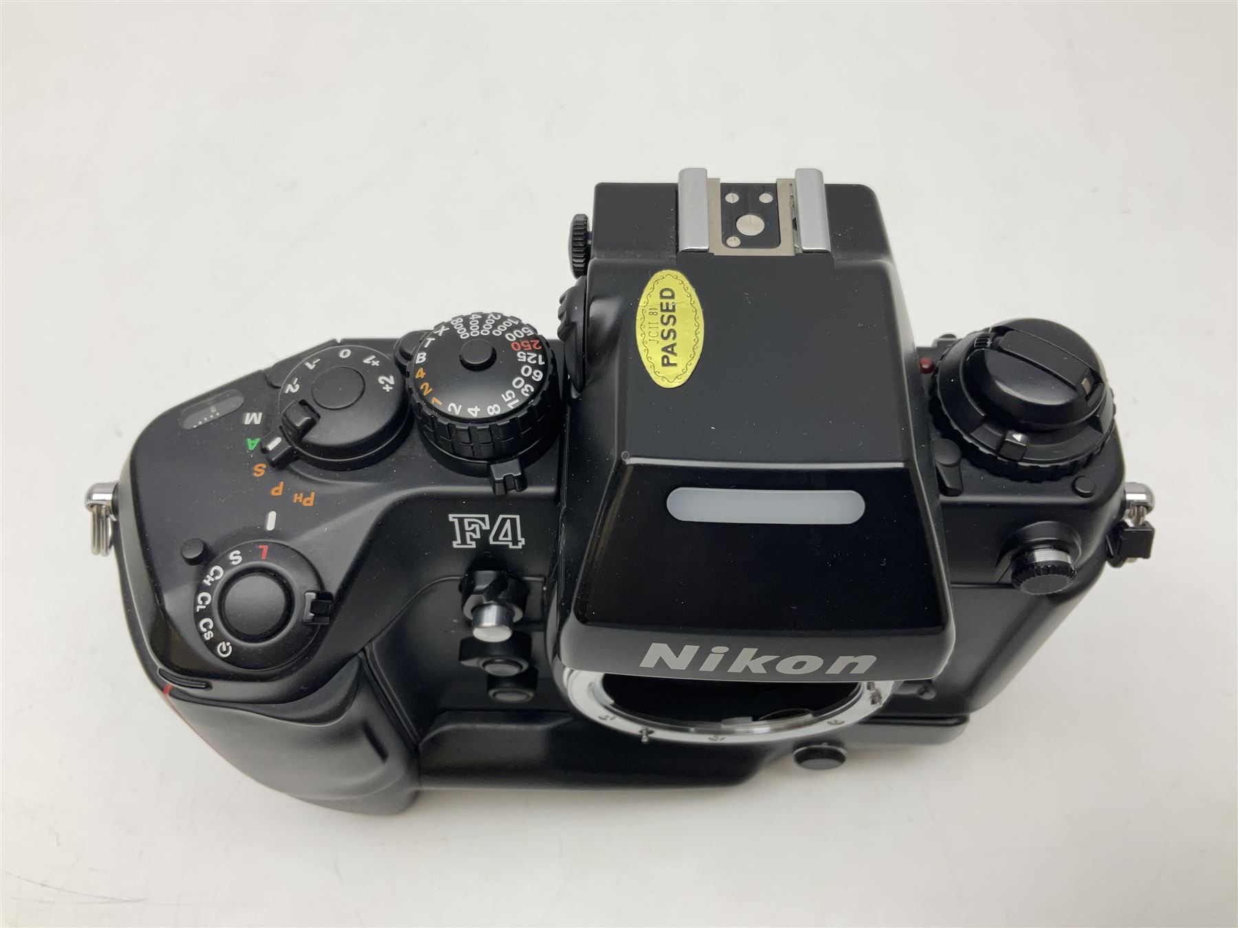 nikon mb 21 battery pack
