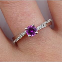 18ct white gold round pink sapphire ring, with diamond set shoulders, stamped 750, sapphire approx 0.50 carat