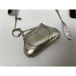 Small group of silver, to include brooch, cased sewing set, ashtray,  and salt spoon, together with a small group of silver plate, to include sifter, purse, etc. 