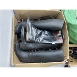 Quantity of horse tack to include bits, bridles, lunging equipment, brushing boots, tail guards, jodpa boots etc  