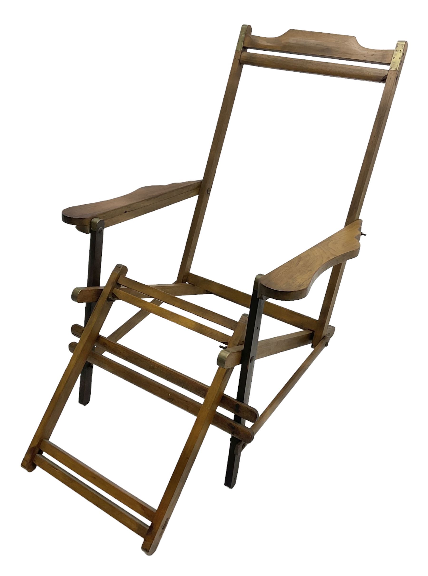 Antique sales steamer chair