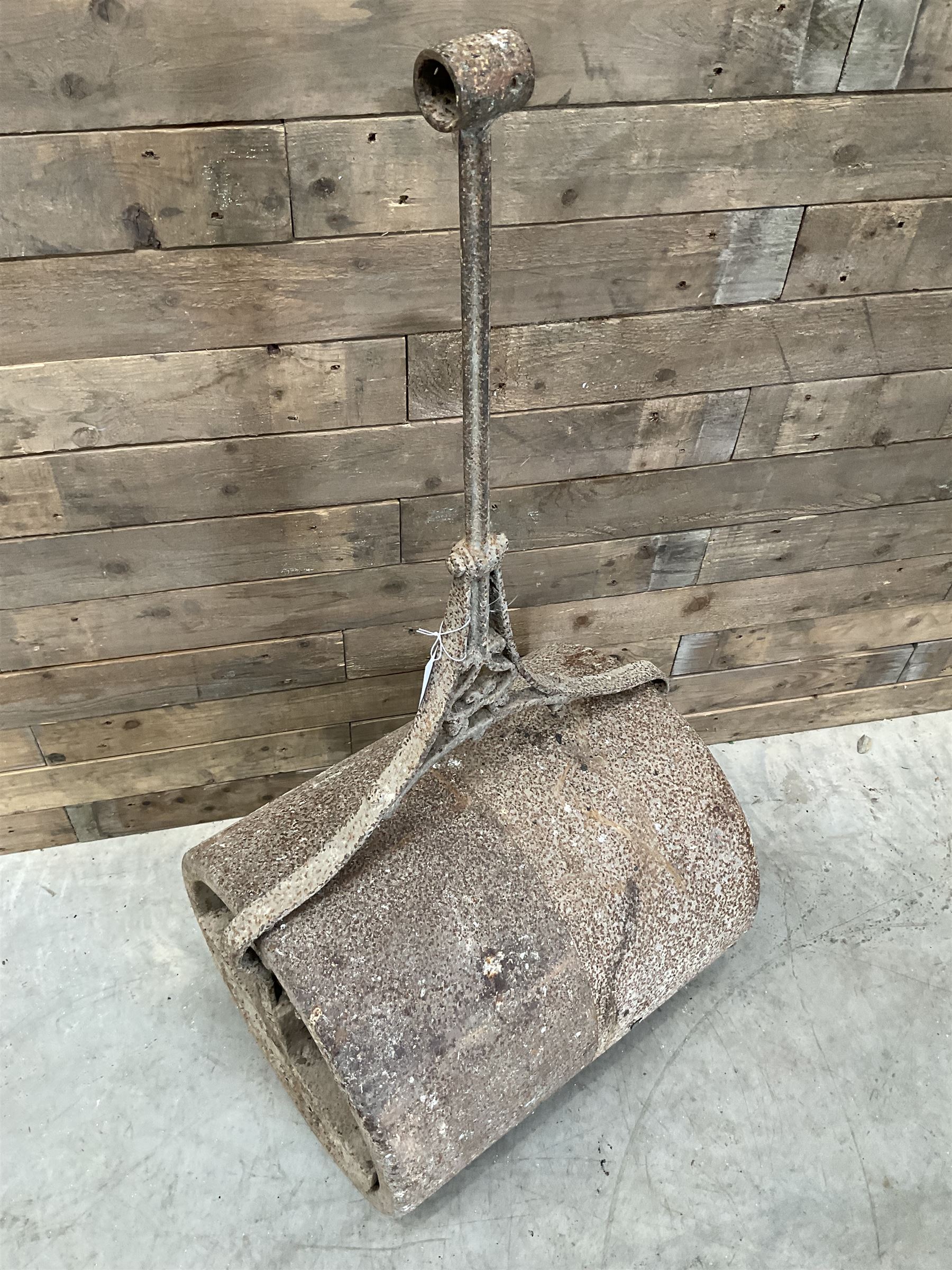 T Green & Son Victorian cast iron garden roller
