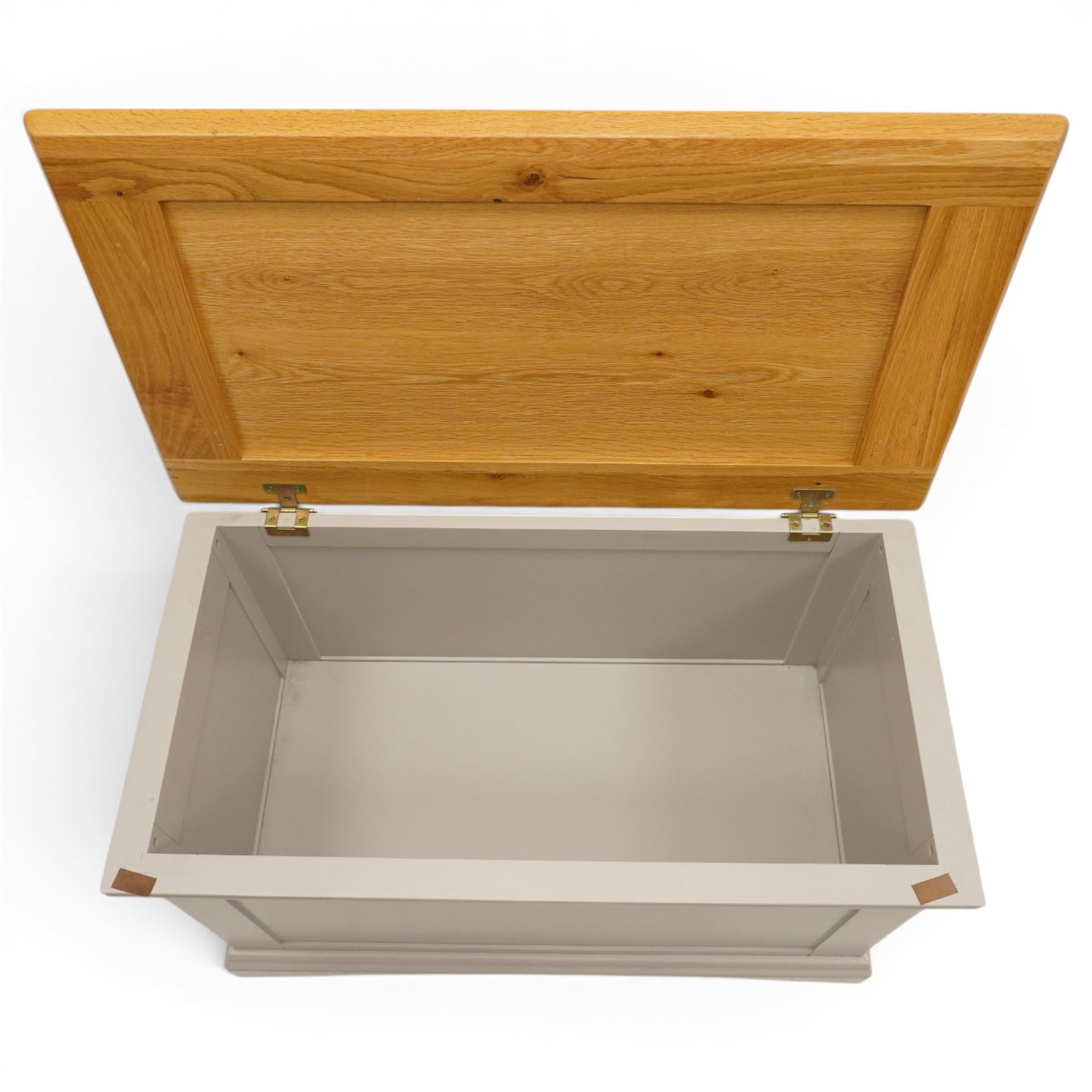 Modern bedroom suite comprising; a dresser, blanket box, bedside table, oak tops over a pale blue with wooden turned knobs

Dresser (H 77cm, D 48cm, W 107cm)
Blanket box (H 51cm, D 48cm W 91cm)
Bedside table (H 64cm, D 39cm, W 54cm)